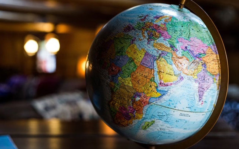 How global leaders manage multiple cultures